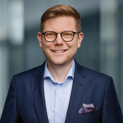 Dr. Karsten Hollmann
